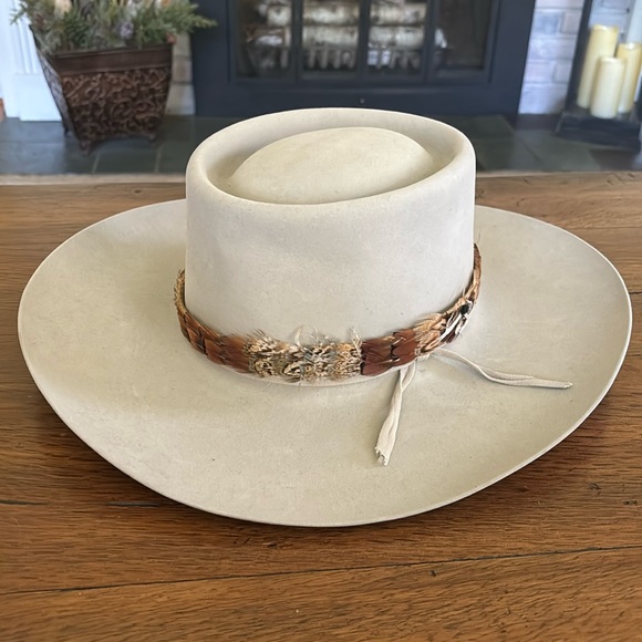 Resistol Accessories - Resistol Diamond Horseshoe western cowboy cowgirl felt hat with feather band